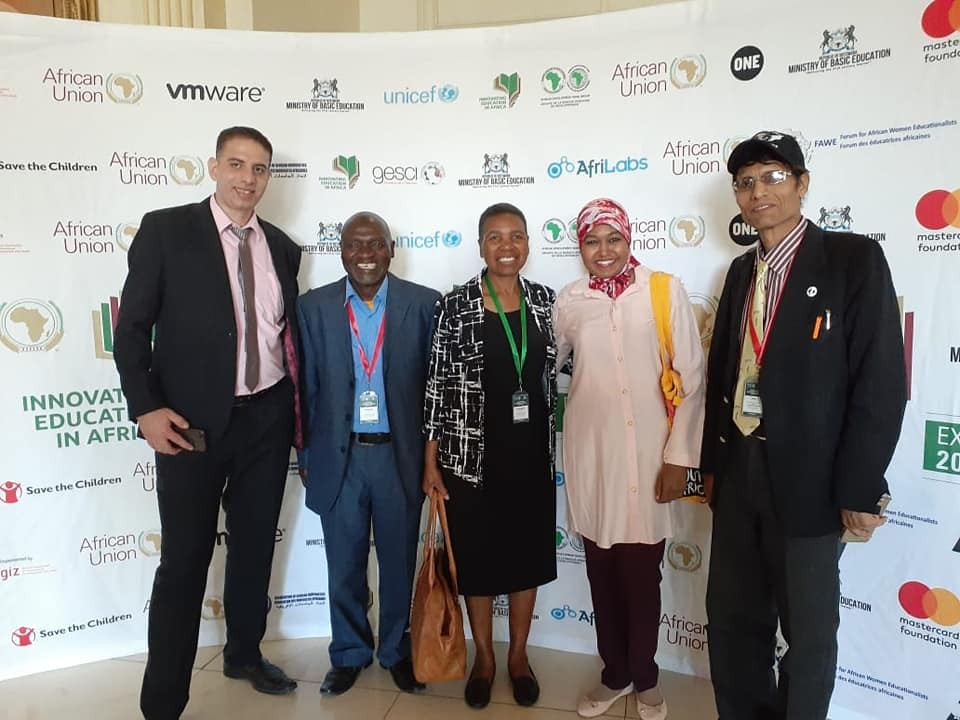 Pemilihan platform Vlaby untuk berpartisipasi dalam Konferensi Inovasi Pendidikan Afrika
